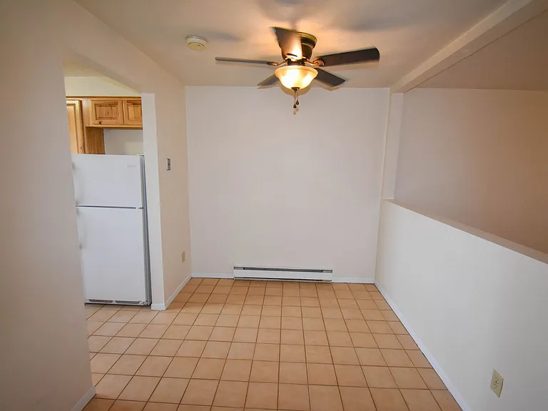 351 W Grape St — Photo 6