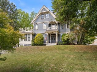 105 Pleasant St APT 2, Arlington, MA 02476