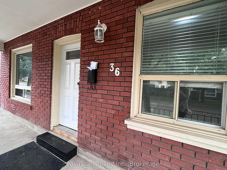 36 Pearl St — Photo 3
