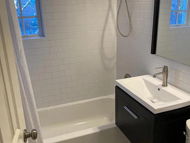 1630 W Abingdon Dr #301 — Photo 16