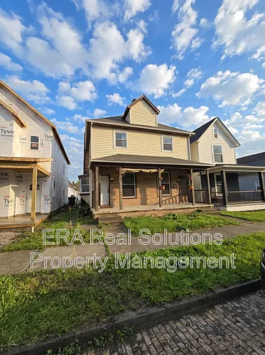 162 Wisconsin Ave Photo 1