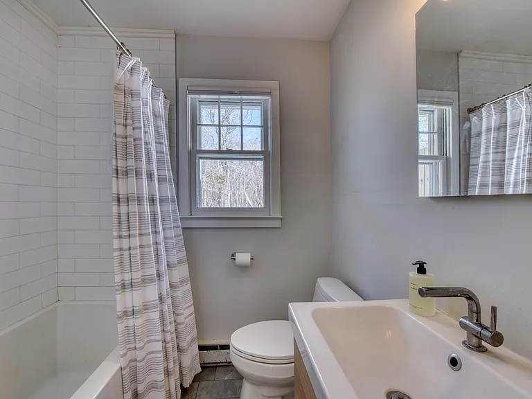 41 Chapel Ln — Photo 7