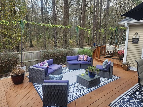 4th image of 144 Veranda Dr