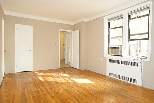 Rented by Norman Raindel, LREB | media 11