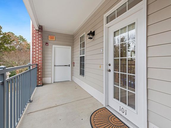 4th image of 113 Conner Dr Unit 101