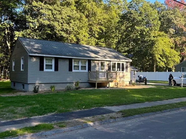 188 Crystal St, Haverhill, MA 01832