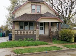 3615 S Ellen St, Saint Francis, WI 53235