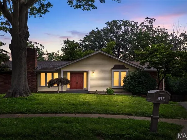 1438 Silverleaf Ln, Saint Louis, MO 63146