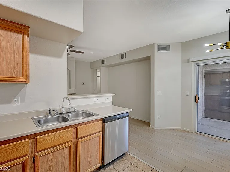 9050 W Warm Springs Rd #1147 — Photo 16