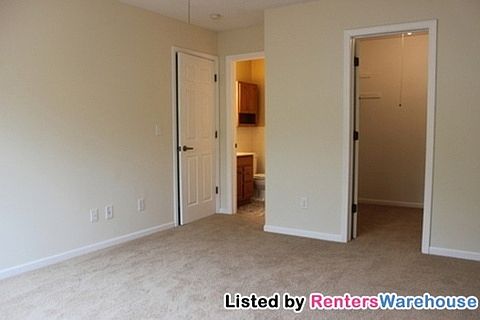 3rd image of 8252 Fremont Ave S APT D