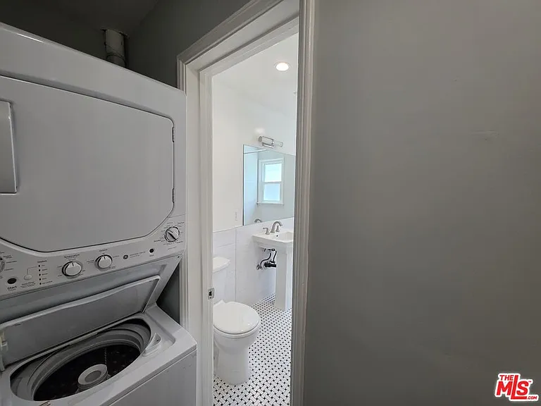 102 Gaviota Ave #106 — Photo 29