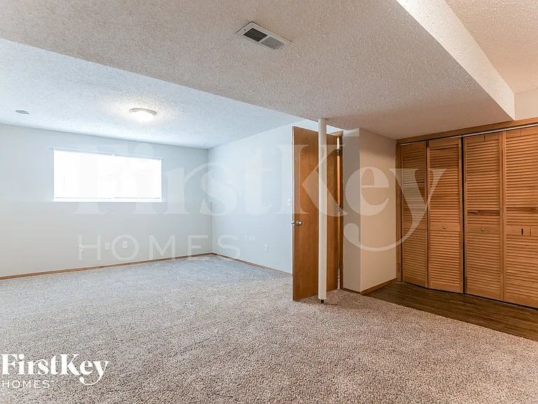 306 Copeland Dr — Photo 12