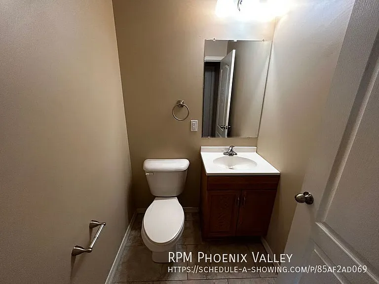Bell Villas Apartments — Photo 13