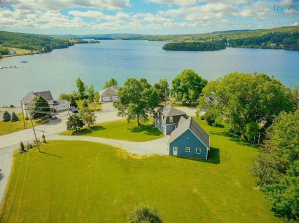 11633 Highway 16, Boylston, NS B0H 1G0