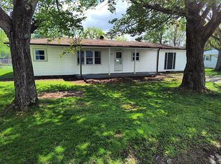 5559 Maple Grove Ave, Blanchester, OH 45107