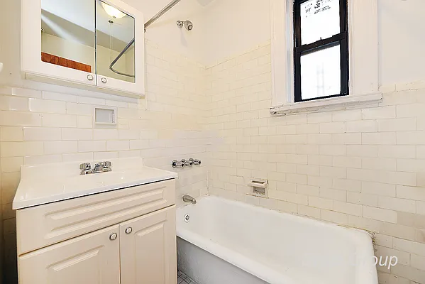 Rented by Spire Group | media 8