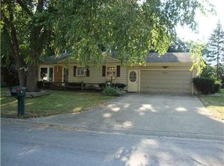 15 Manchester Dr, Elkhart, IN 46514