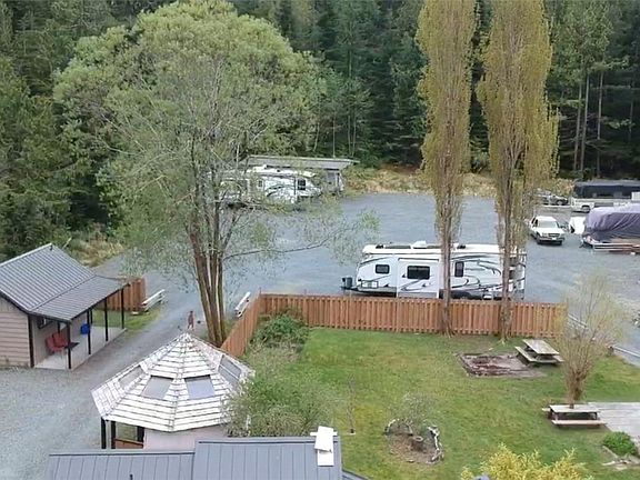 2nd image of 17161 Parkinson Rd