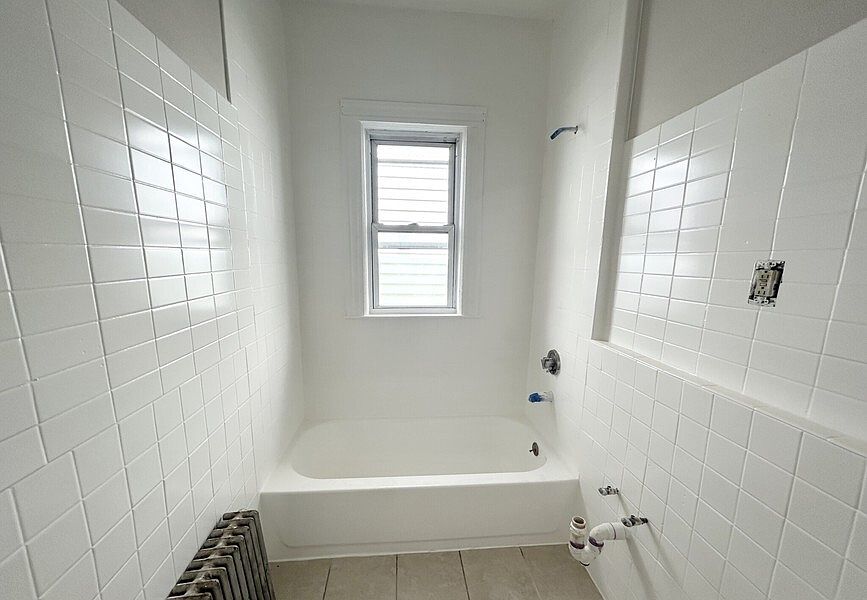 2nd image of 22 Humphreys St Unit 2-A