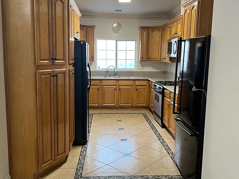 1248 S Manhattan Pl — Photo 14
