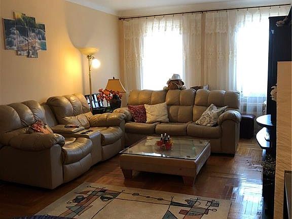 3rd image of 1625 E 13th St APT 5L