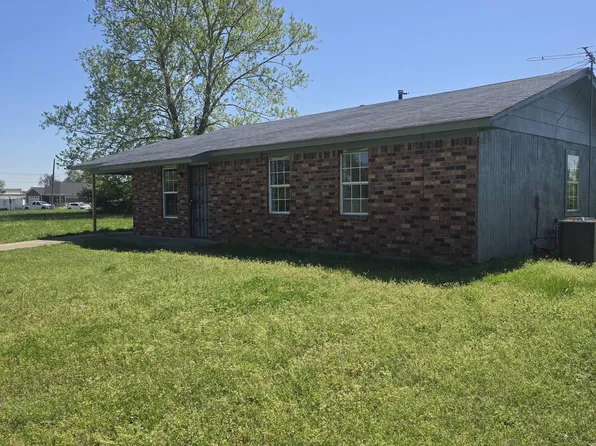 2700 Auburn Dr, Pine Bluff, AR 71601