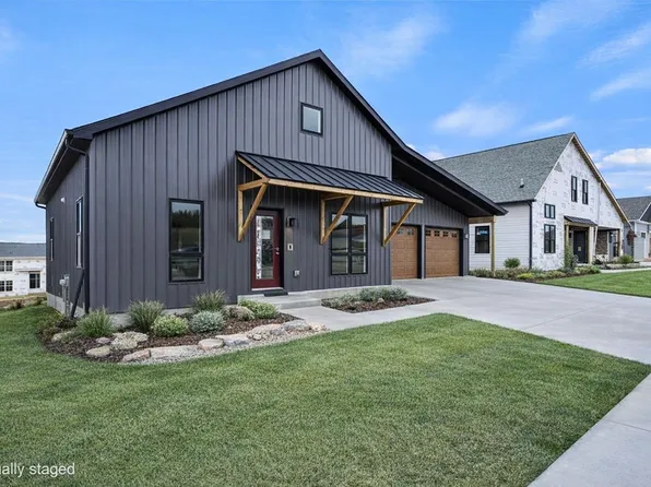 127 Lupine Ave, Poynette, WI 53955