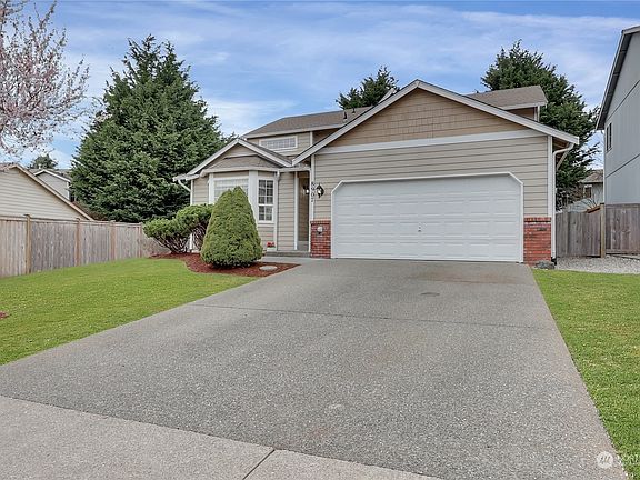 3rd image of 8907 189th Street E