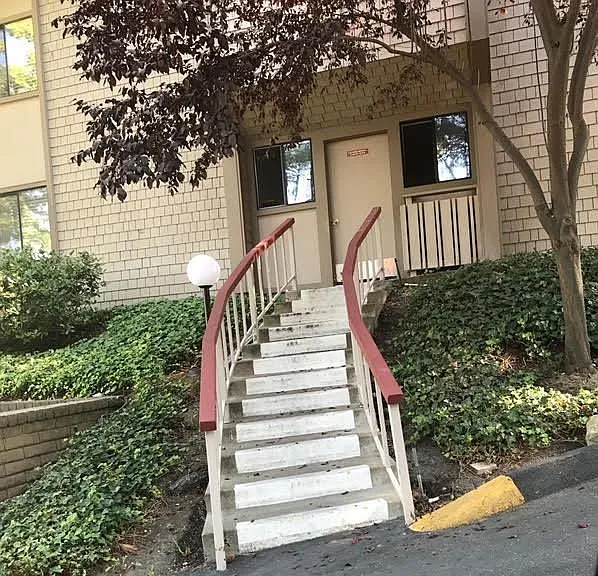 101 Kinross Dr #4 — Photo 19