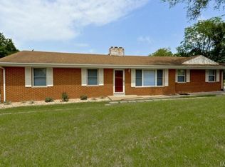 5805 Hawkins Fuchs Rd, Saint Louis, MO 63129