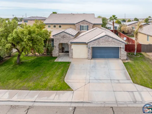 2611 Oasis St, Imperial, CA 92251