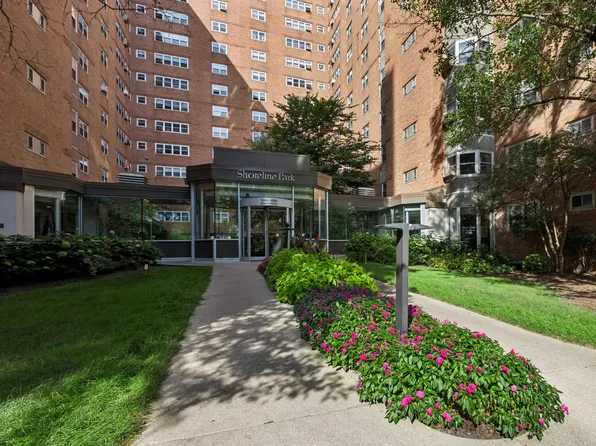 4970 N Marine Dr APT 321, Chicago, IL 60640