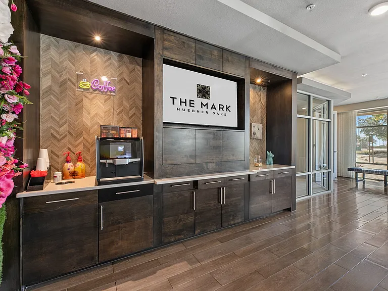The Mark at Huebner Oaks — Photo 42