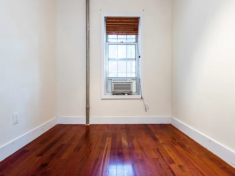 117 S 4th St #21 — Photo 22