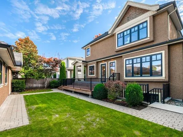 1079 W 46th Ave, Vancouver, BC V6M 2J9