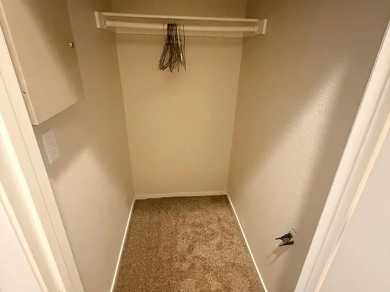 625 Sterling Spur Ave — Photo 14