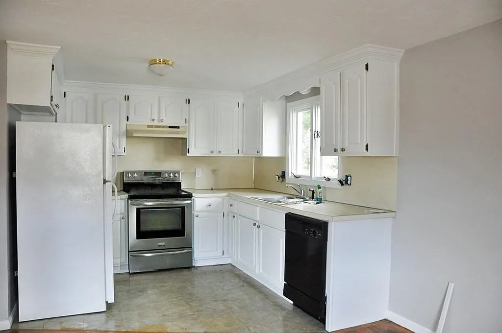 2 bed, 1100 sqft, $2,600 — Photo 4