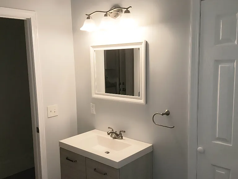 18 Mechanic St — Photo 5