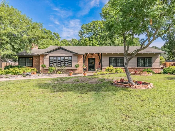 1214 Loma Alta Pl, Cleburne, TX 76033