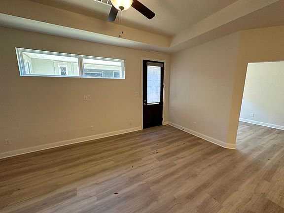 5th image of 154 Magnolia Cir