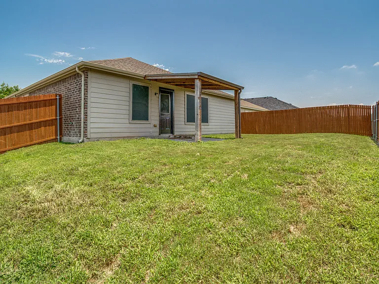 1127 Roman Dr — Photo 23