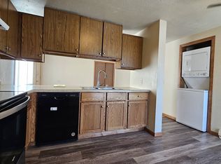 226 E Tyranena Park Rd #B, Lake Mills, WI 53551