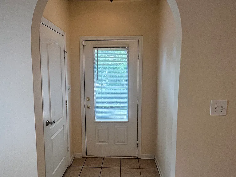 5238 Cottage Cir — Photo 5
