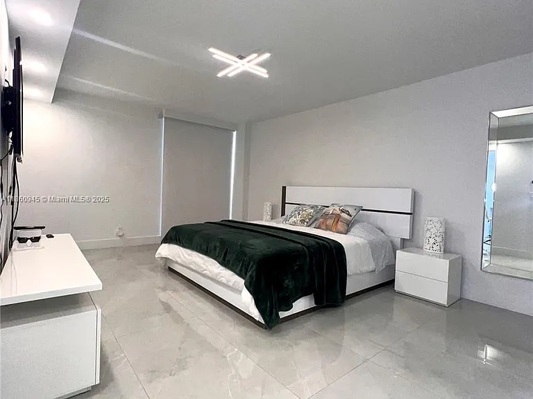 100 Bayview Dr #1524 — Photo 9