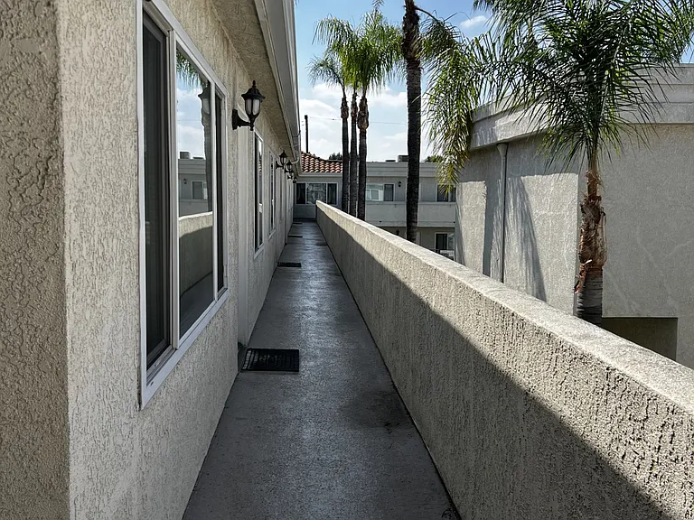 Norwalk Terrace Apartments — Photo 7