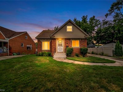6284 Holburn Rd, Parma, OH, 44129