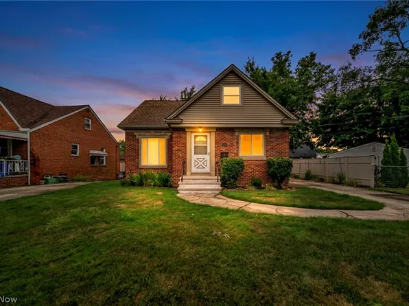 6284 Holburn Rd, Parma, OH 44129