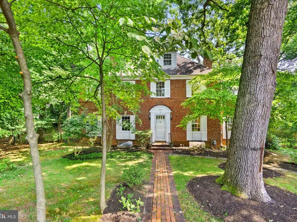 10325 Parkman Rd, Silver Spring, MD 20903