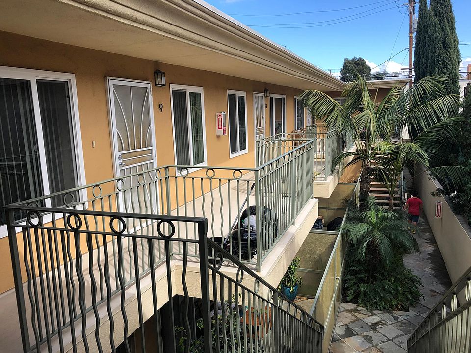 1st image of 394 Coronado Ave APT 8