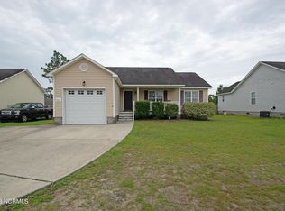 461 Sand Ridge Rd, Hubert, NC 28539